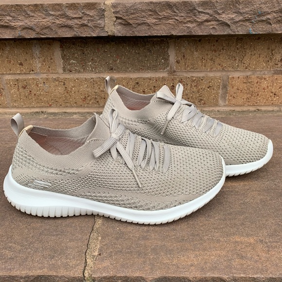 skechers stretch knit wide width